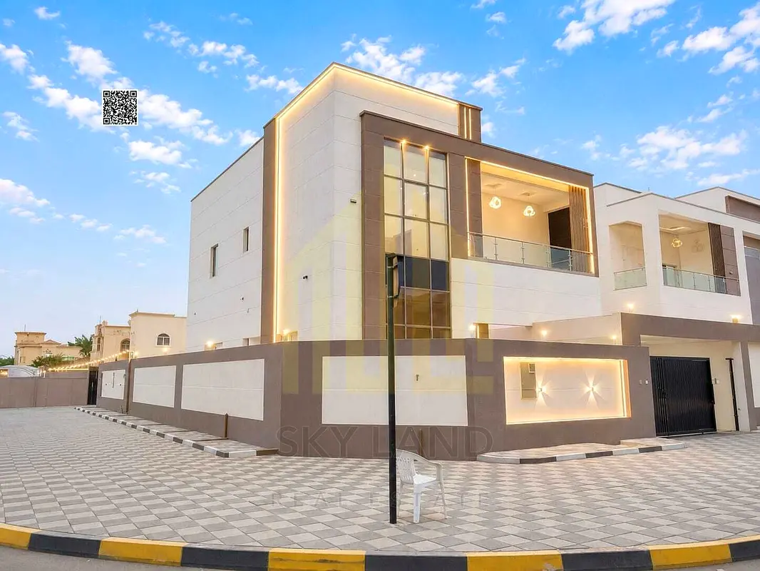 Luxury villa in a prime location, freehold ownership, all fees included, air conditioning, negotiable.
