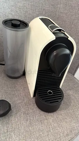 Nespresso-style Capsule Coffee Machine - Compact, White