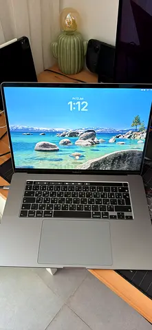 MacBook Pro 16 i9 32GB RAM 1TB SSD Space Gray
