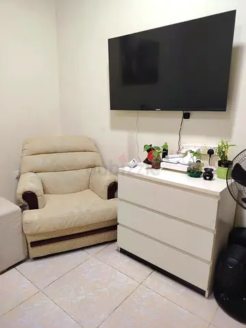 Drawer  White Chair