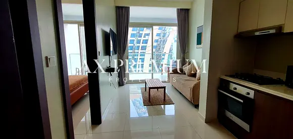 FULLY FURNISHED | ONE BEDROOM | MIDFLOOR | CANAL VIEW