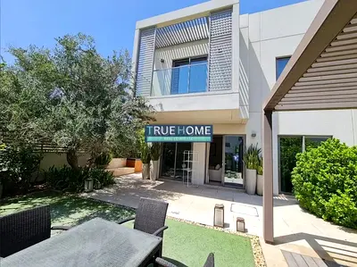 Premium Corner Townhouse | Single Row End Unit