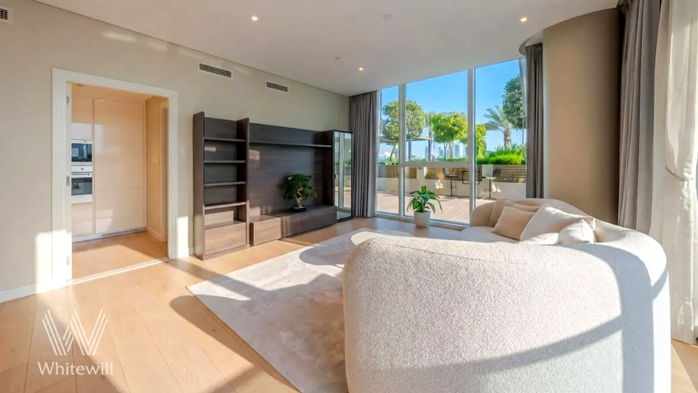 Fully Furnished | Sea and Museum View | Huge Terrace