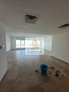 🏡 3 Bedroom Hall Apartment for Annual Rent in Al Majaz 2 – Sharjah | Free Air Conditioning | Fr