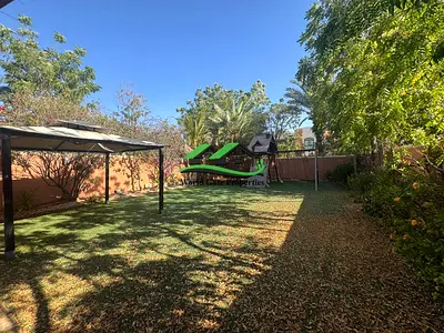 Double Row Fully Renovated In American Style Vacant Now