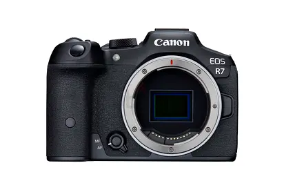 Canon R7 with Sigma 16-300mm OS