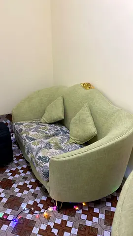 العين