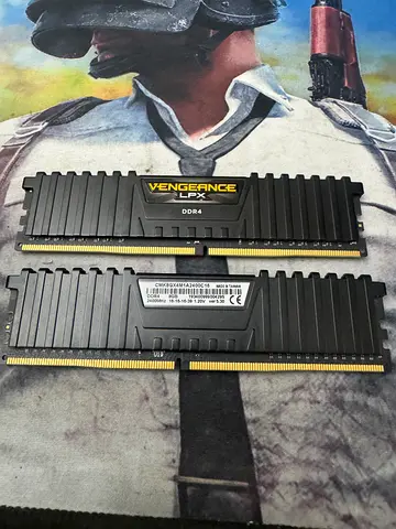 Corsair VENGEANCE LPX 16GB (2×8GB) DDR4 2400MHz CL16 Gaming Desktop RAM Kit | Black Heatspreader | D