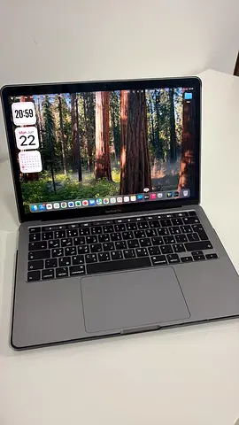 MacBook Pro 13 inch (2020)