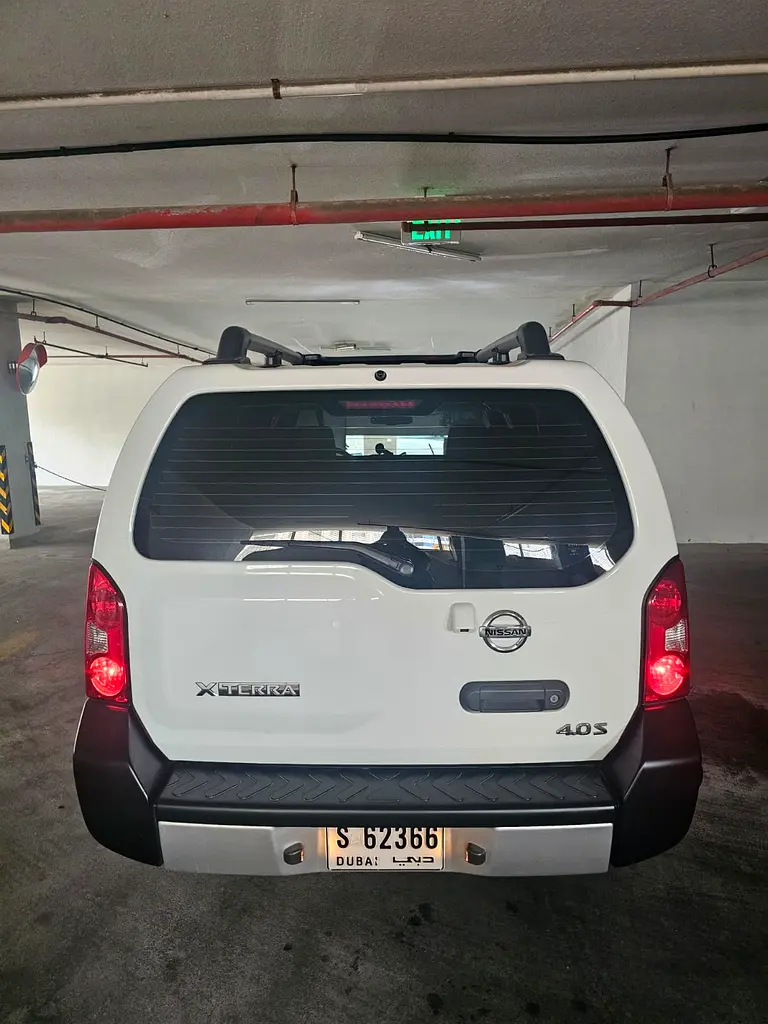 Nissan Xterra 2014 — photo 1 of 10