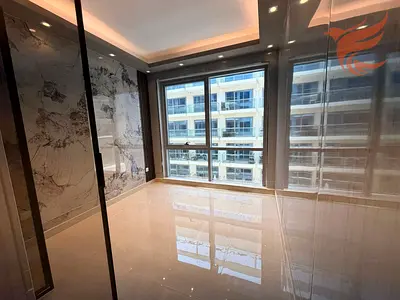 Highly Upgraded Unfurnished 2 Beds Apart l Yearly