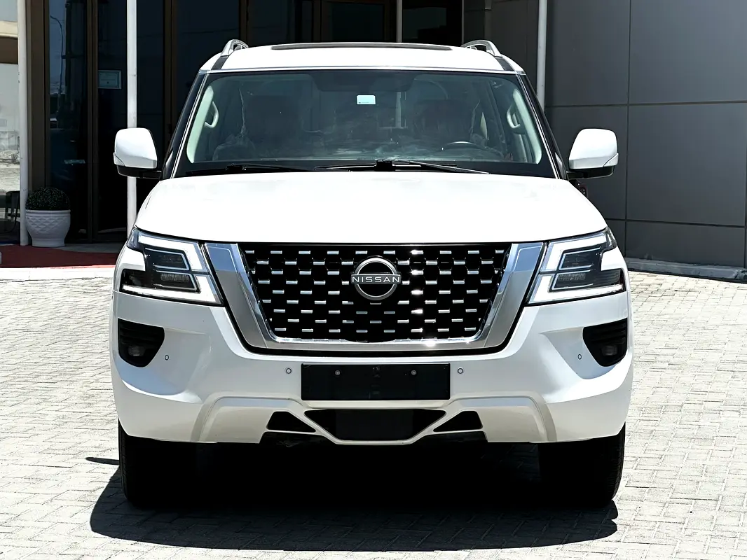 Nissan Patrol 2024 — photo 1 of 13