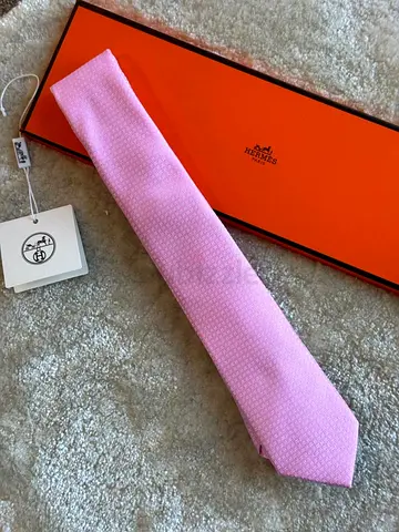 H Bicolore tie
