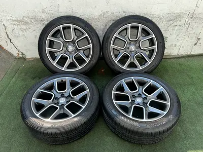 Original Ram 1500 Limited 22” wheels with Kumho 2024
