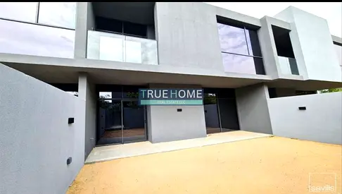 4 BR Townhouse Robinia middle