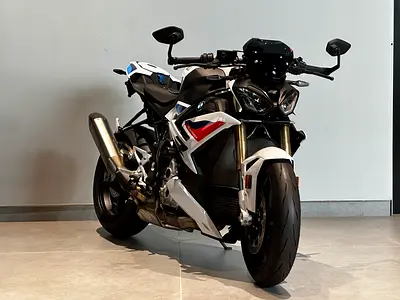 GCC // 2026 BMW S1000R M Package // Single Owner