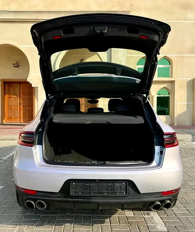 2015 Porsche MACAN 照片 16