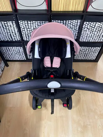 Doona Car Seat Stroller in Pink