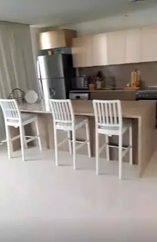3 High Dining Chair like New Available for Sale