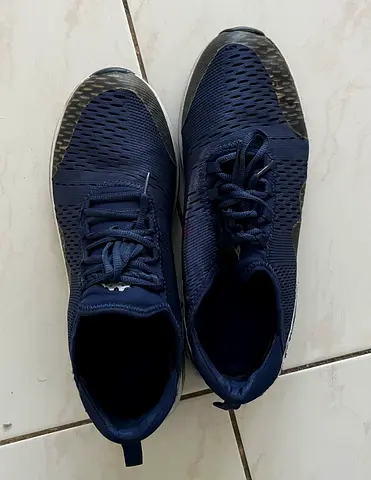 Must go today , kabba sneakers - blue