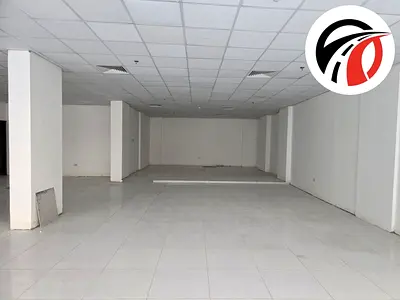 LUXURIOUS SHOP AVAILABLE FOR RENT PRIME LOCATION