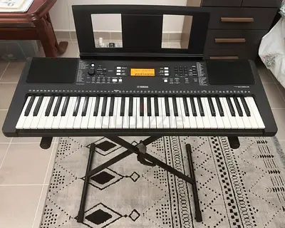 Yamaha PSR-E363 61-Key Portable Keyboard with Stand and Adapter - Excellent Working Condition