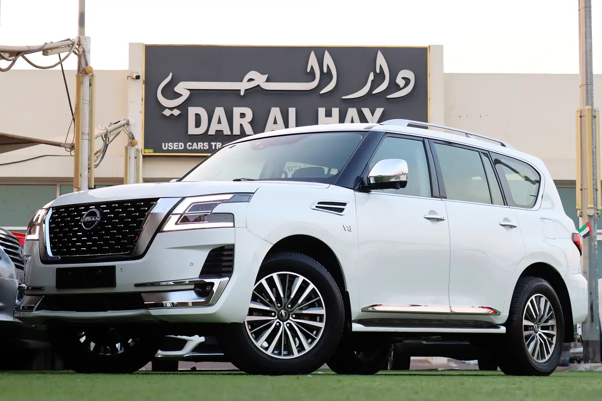 Nissan Patrol 2020 — photo 1 of 19
