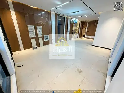 Luxury villa for sale with a large built-up area, opposite the mosque and close to schools and services. Ready for immediate occupancy.