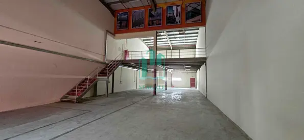 Commercial warehouse for rent in dip