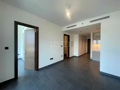 PREMIUM LIVING | AVAILABLE NOW | NEGOTIABLE PRICE