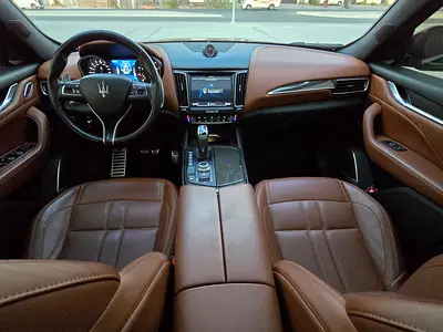 2021 Maserati LEVANTE — фото 14