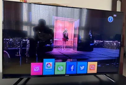 2 Smart TV (Samsung Hisense) for immediate sale