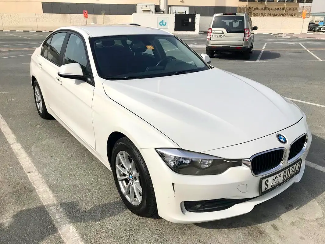 BMW 3-Series 2015 — photo 1 of 6