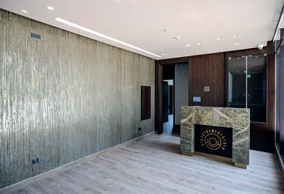 Fully Fitted Spa | Unfurnished | Vacant