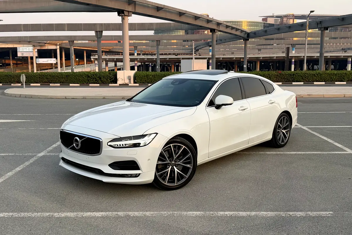 Volvo S90 2017 — photo 1 of 20