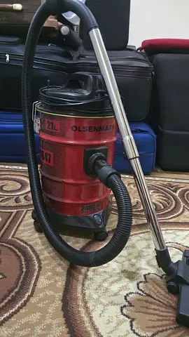 Olsenmark 21L Wet  Dry Vacuum Cleaner - excellent Working Condition