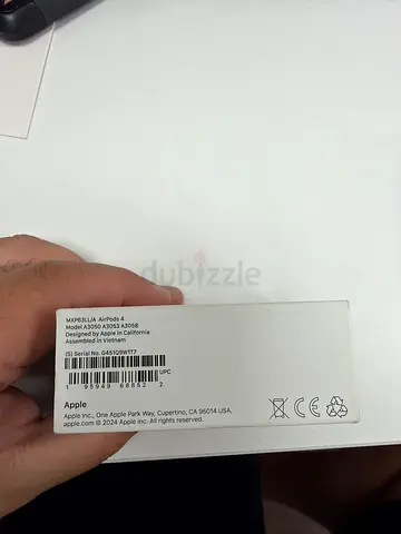 AirPods 4