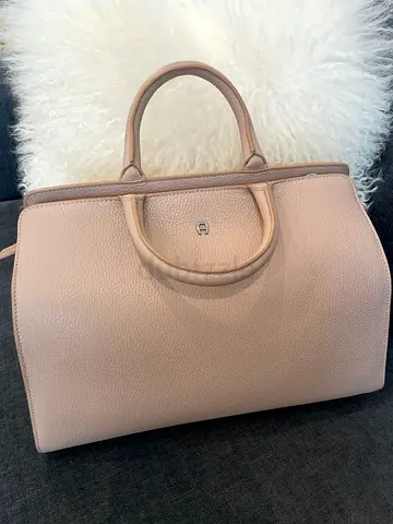 ETIENNE AIGNER Cybill Leather bag women shoulder crossbody handbag (new)