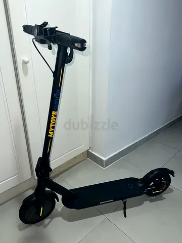 Mytoys Electric Scooter - Good Condition, Foldable with free helmet and belt