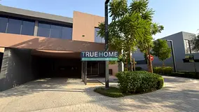 Kaya 4BR Town House Corner with majils