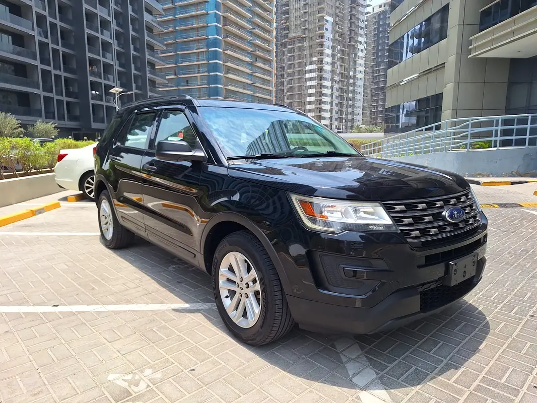Ford Explorer 2017 — photo 1 of 16