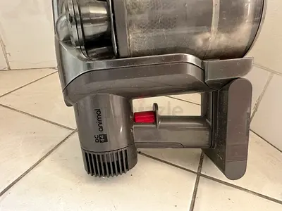 Dyson DC44 Animal handheld / stick vacuum (used) - parts/working