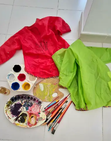FREE kids painting kit | Check the location first