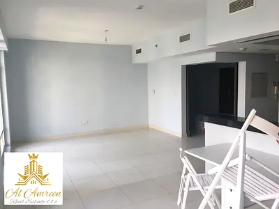 Modern 1BR with Balcony in The Lofts, Downtown Dubai – Minutes from Burj Khalifa
