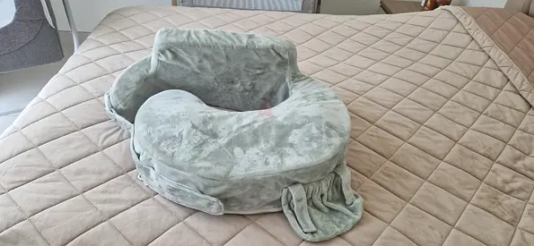 My Brest Friend Super Deluxe Nursing Pillow for Breastfeeding and Bottlefeeding