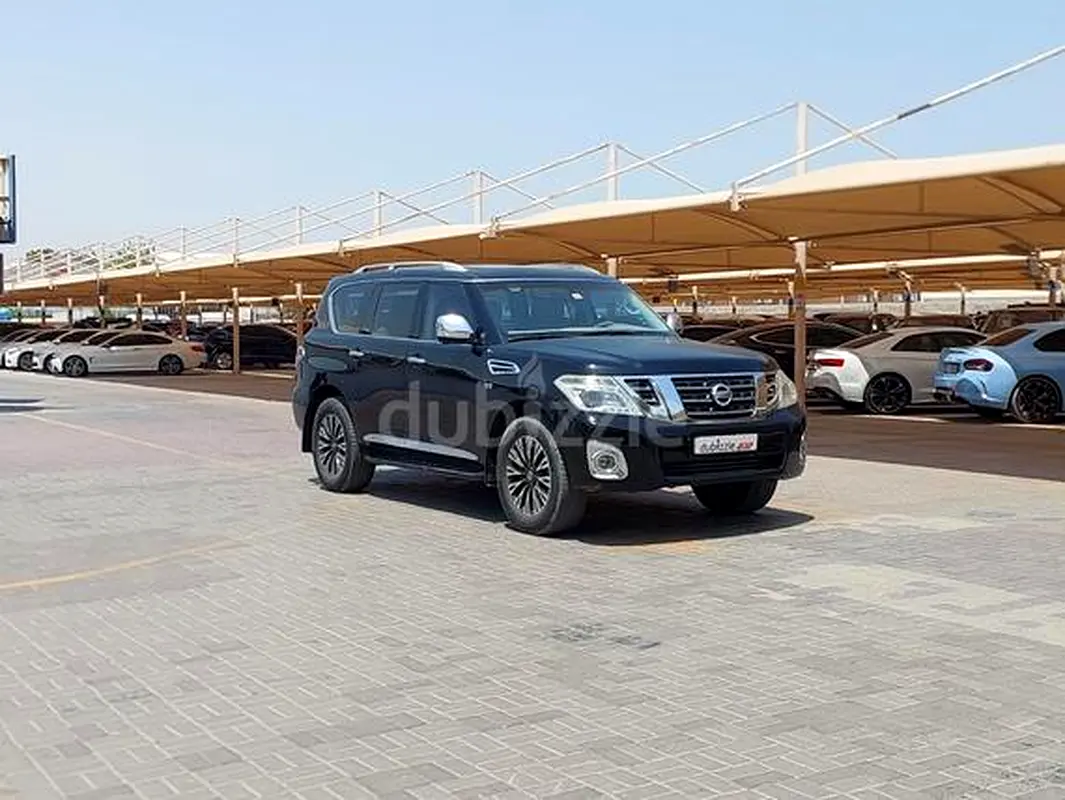 Nissan Patrol 2015 — photo 1 of 13