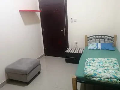 Single Bedroom for working ladies, rent AED 2000 (negotiable) directly form owner