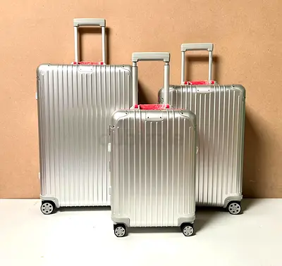 RIMOWA ESSENTIAL CABIN SUITCASE
