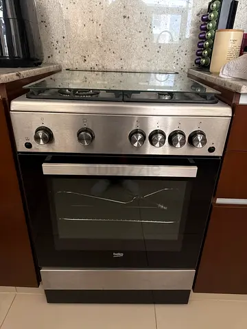Beko stainless steel gas oven and hob - good working condition