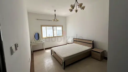 MASTER ROOM AVAILABLE BARSHA 1 NEAR METRO BEHIND MALL OF EMIRATES